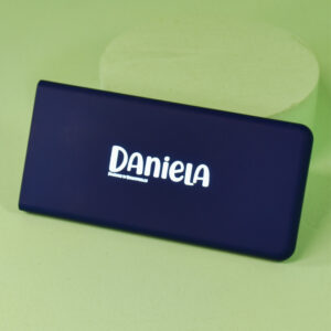 Powerbank graviert blau